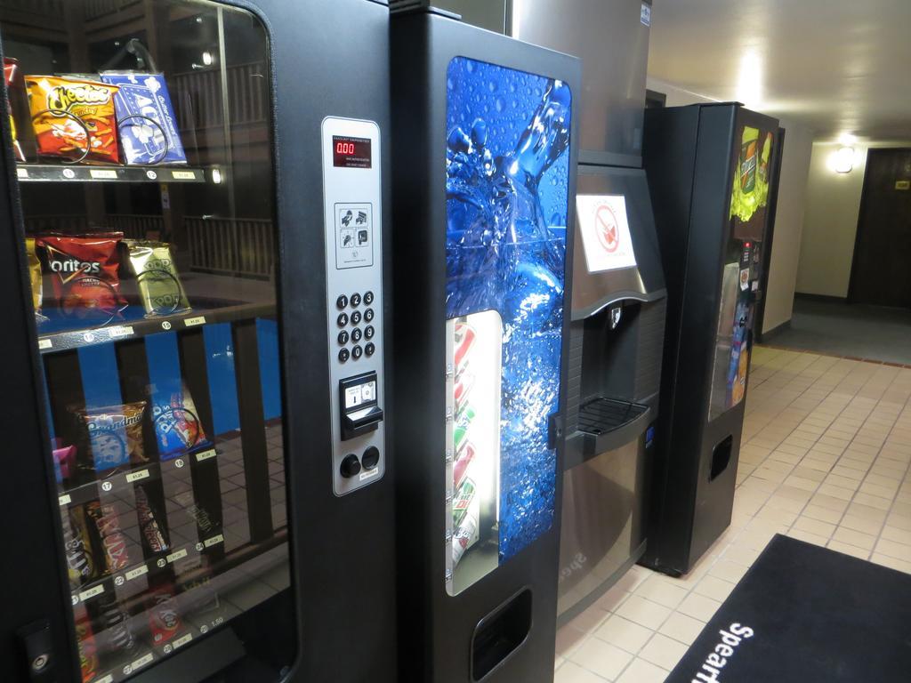 スーパー 8 バイ ウインダム スペアフィッシュ スピアフィッシュ エクステリア 写真
